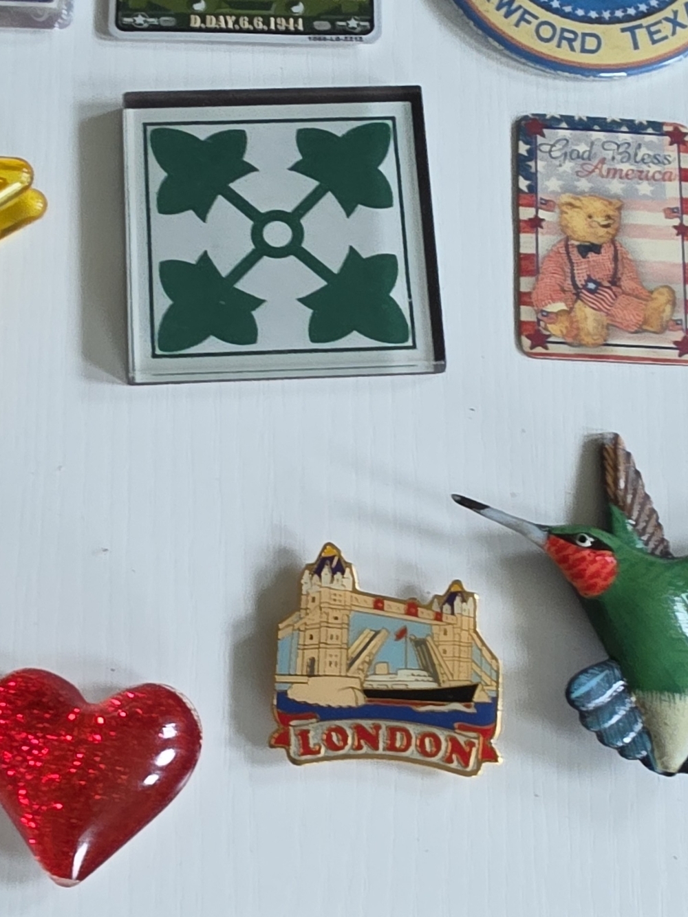 Assorted Decorative Kitchen Magnets - Picture 2 of 5